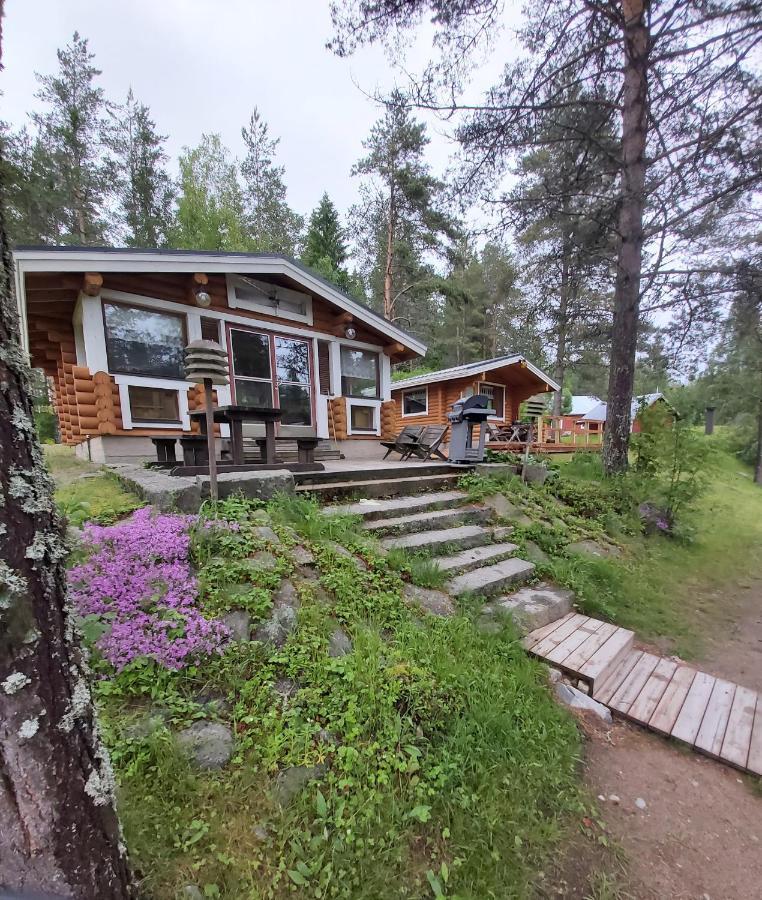 Hotel Hirsimoekki Ja Makuuaitta Karijoki Exterior foto